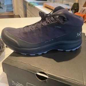 Arc'teryx Women’s Aerios boots